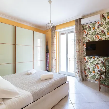 Labanca's Vatican Holiday home